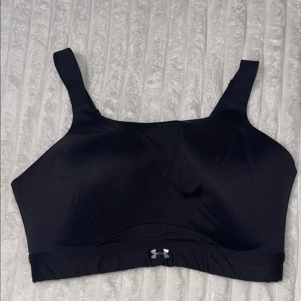 Under Armour Black Fitted Sports Bra | Size 38DD